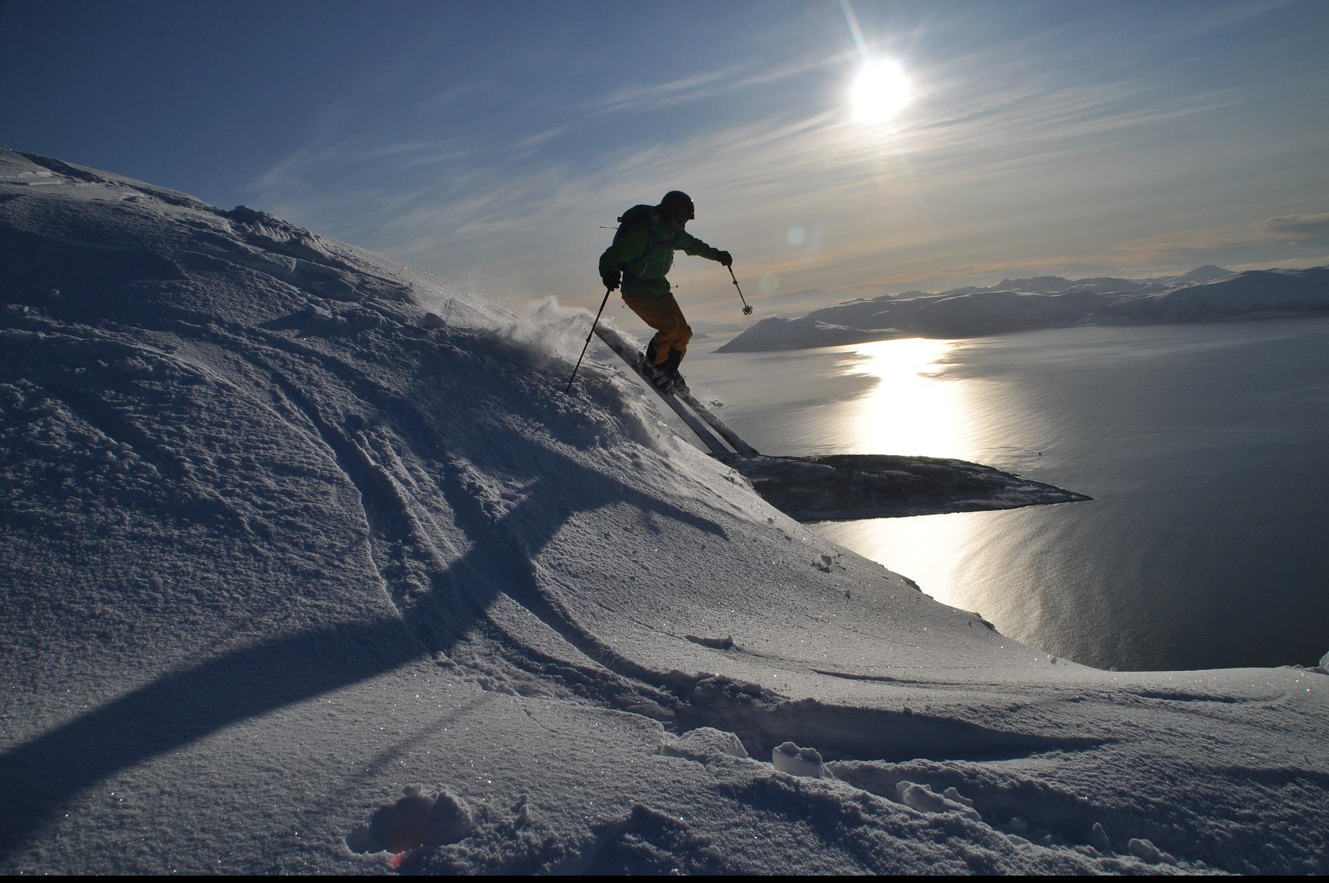 Le ski de randonnée permet de découvrir des lieux vierges 