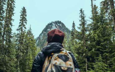 Comment se préparer pour une randonnée en montagne ?